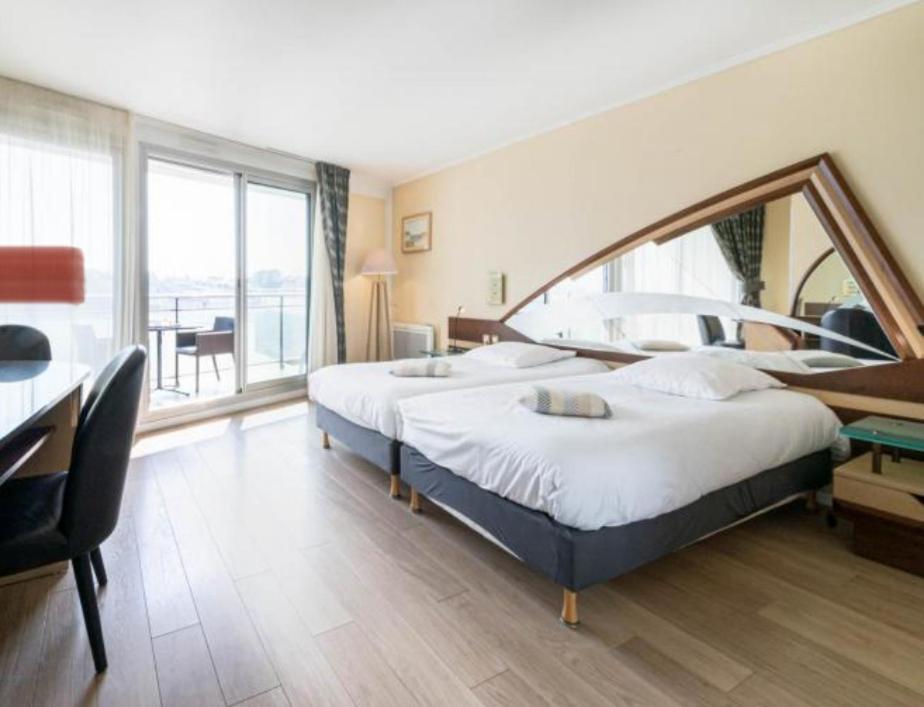 Le Crystal Dinard Plage Экстерьер фото